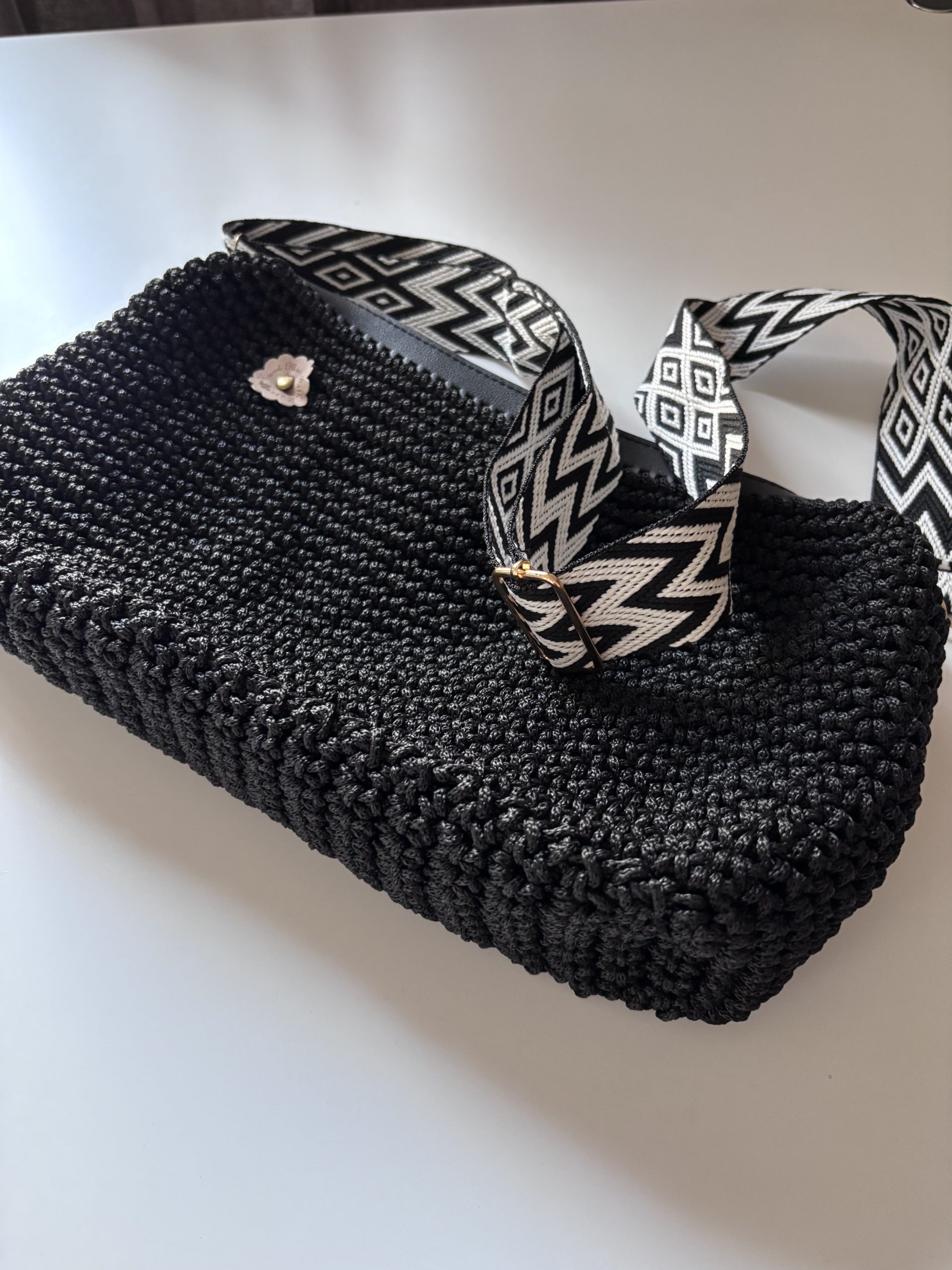 Sac artisanal au crochet — création n° 1